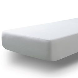 Tural vattentätt madrasskydd 200 x 190/200. Frotté av 100% bomull madrasskydd, mjukt och mycket absorberande. Elastisk kontur för enkel justering.