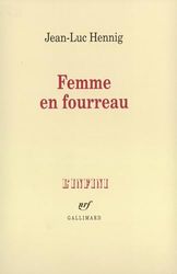 Femme en fourreau