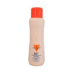 Valquer leite bronzeador hidratante de cenoura. Creme protetor solar facial e corporal SPF 50 contra raios UV. Antioxidante e regeneradora com vitamina E e A para bronzeamento natural. 480 ml