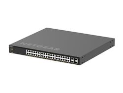 36x10G/Multi-Gig PoE++ 25G beheerd