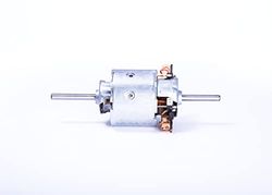 Bosch Automotive 013011130 - Motor elétrico para ventilador interior