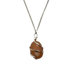 VIE Tumbled Stone Wire Wrap Pendant, 2-3cm (Red Carnelian)