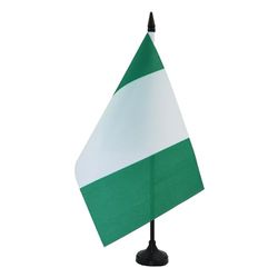 AZ FLAG - Drapeau De Table Nigéria 21x14 cm - Petit Drapeau Nigérian De Bureau 100% Polyester Avec Hampe De 25cm Et Socle En Plastique Noir