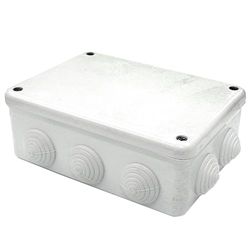 Waterdichte doos boven 220 x 170 x 75 mm. Beschermt je spullen tegen water en vocht. Inclusief 14 kegels voor een efficiënte organisatie. Robuust en duurzaam, ideaal voor buitenactiviteiten.