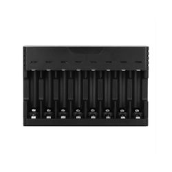 USB-oplader voor 8 AA/AAA batterijen, ideaal om je apparaten altijd bij de hand te houden. Compact, efficiënt en gemakkelijk te gebruiken, gaat niet uit wanneer je het het meest nodig hebt.