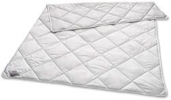 Böhmerwald Couverture Exclusive en Poils de Chameau, Convient aux Personnes allergiques, 100% Poils de Chameau, Poids de Remplissage : 700 g, Classe de Chaleur : légère, Dimensions : 155 x 200 cm,