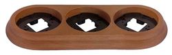 Marco triple con superficie color madera, ideal para exhibir fotos y obras, resistente y decorativo para cualquier espacio.