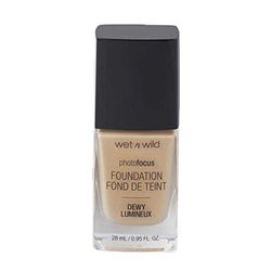 Wet n Wild - Photo Focus Foundation DEWY - Fondotinta Morbido Idratante dalla Performance Elevata - Copre le Imperfezioni, per Pelli da Normali a Secche - Vegan - Soft Beige
