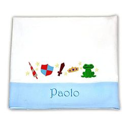 ZIGOZAGO - Set per culla o lettino"Cavaliere magico" in piquet di cotone in 3 pezzi con nome personalizzato. Bordo azzurro.