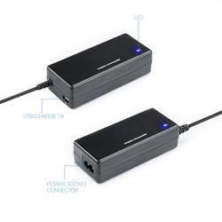 Cargador portátil 65W para auto, 1xUSB, 8 conectores, ideal para cargar dispositivos en viajes y para uso diario.