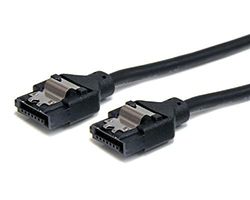 StarTech.com 45 cm SATA-kabel met lip, seriële ATA-kabel rond, rood