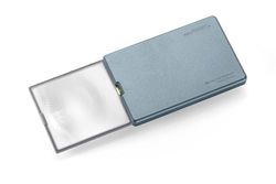 Eschenbach Optik 1521-22 Eschenbach 152122 Loupe à Main avec éclairage LED Facteur de grossissement : 4 x Dimensions de la lentille (L x l) 86 m 5,5 cm Bleu Argenté.