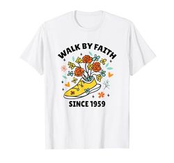 Walk By Faith desde 1959 Rose Flower Religious cumple 65 años Camiseta