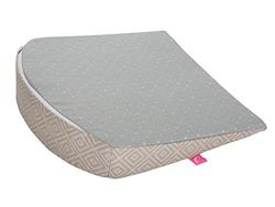 Baby wigvormige kussen ideaal voor kinderwagen, Öko-Tex Standard 100, maat 30 x 30 cm incl. afneembare overtrek van 100% katoen, vierkant abrikoos