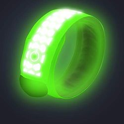 Wantalis Illumin8 Brassard Lumineux LED sécurité Automatique Jaune
