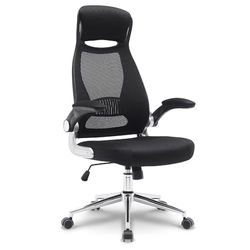 Ergonomiczny fotel biurowy z tkaniny siatkowej, wysokie oparcie z wbudowanym zagłówkiem, podnoszone podłokietniki, podparcie odcinka lędźwiowego, regulacja wysokości, chromowana metalowa stopa