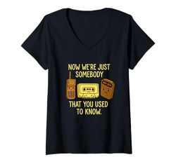 Mujer Retro Casete Buscador Teléfono 90s Nostalgia Throwback Camiseta Cuello V