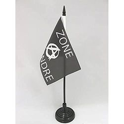 AZ FLAG - Drapeau De Table Zone à Défendre ZAD - 15x10 cm - Mini Drapeau Zadiste De Bureau 100% Polyester Avec Hampe De 25cm Et Socle En Plastique Noir