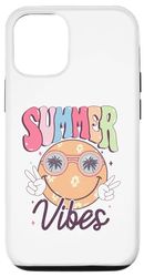 Custodia per iPhone 15 Summer Vibes - Crociera vintage con palme sulla spiaggia e sulla piscina