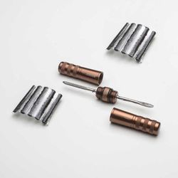 LIGHT Tulöst reparationsset – brons (10 x 3,5 bitar + verktyg)