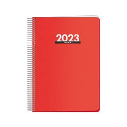 Dohe - dagbok, sida per dag, 15 x 21 cm [kanske inte är på engelska]. 15 x 21 cm Röd