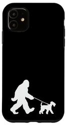 Carcasa para iPhone 11 Bigfoot paseando a un perro, divertido, amantes del Airedale Terrier, papá