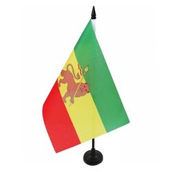 AZ FLAG - Drapeau De Table Ethiopie avec Lion 21x14 cm - Petit Drapeau Éthiopien De Bureau 100% Polyester Avec Hampe De 25cm Et Socle En Plastique Noir