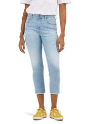 Lee Women's Legendary 23" Capri Jean, Lunar Light