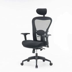 Dmora - Chaise de Bureau Auckland, Chaise de Direction en Maille avec accoudoirs, Siège de Bureau Ergonomique, Cm 66x68h120/132, Noir