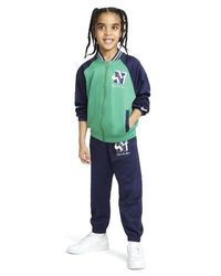 Nike B NSW Next Gen Tricot Set, Tuta Completa-Felpa con Cappuccio-Tasche A Marsupio-Pantalone con GIROVITA Elasticizzato-Logo U90 6-7 Anni Kids, Verde/Blu