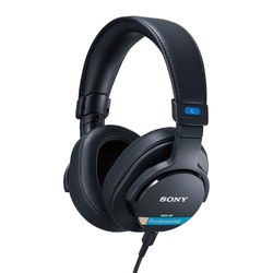 Sony MDR-M1 Slutna studiohörlurar - Ultrabredbandig uppspelning (5Hz-80kHz), Framtagna för inspelning och mixing, Lätt design (216g), Två kablar av hög kvalitet ingår, Svart