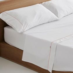 Juego de sábanas de algodón blanco-nude. Cama de 105 cm. 3 piezas