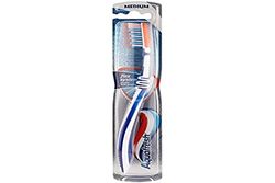 Aquafresh Interdental Flex, Spazzolino Igiene Dentale con Flex-Zone e Setole Arrotondate, Denti Puliti e Gengive Sane, Setole Medie