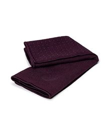 Manduka Yogitoes yogahandduk för matta, halkfri och snabbtorkande för varm yoga med gummibotten greppprickar, tunn och lätt, 40 cm, skäm bort