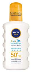 NIVEA SUN Solskyddsmedel Spray Kids Sensitive Protect & Play FP 50 200 ml, solskyddsmedel barn och spädbarn från 6 månader, solskyddsmedel 50+ i praktisk sprayflaska