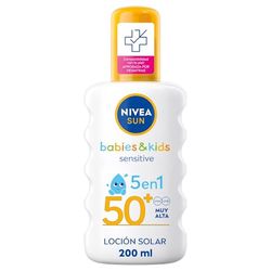 NIVEA SUN Babies & Kids Sensitive Solar Spray FP50+ (1 x 200 ml), krem przeciwsłoneczny dla dzieci, bardzo wysoka ochrona przed słońcem, krem przeciwsłoneczny dla niemowląt, aby zmniejszyć ryzyko