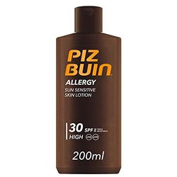 PIZ BUIN Allergy Latte Solare SPF 30, Crema solare 30 per pelli delicate e sensibili al sole, Protezione solare 30 con filtro solare UVA/UVB, Latte solare SPF 30 resistente all'acqua, 200 ml