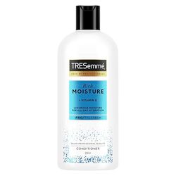 TRESemme Rich Moisture Conditioner luxurious moisture for all-day hydration for dry, damaged hair 680 ml