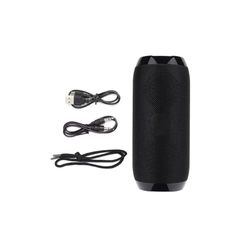 Altoparlante Bluetooth CHARGE3+ certificato IPX7 e 20 ore di riproduzione. Perfetto per ascoltare la musica ovunque e in qualsiasi condizione.