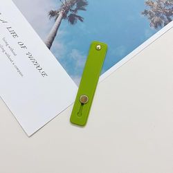 Anybase Support de Prise en Main pour téléphone Portable, Bande de préhension rétractable, Compatible avec la Plupart des Smartphones, Vert Gazon
