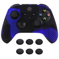 eXtremeRate PlayVital Cover Skin per Xbox Series X S Controller Joystick Custodia Protettiva Silicone Gomma Antiscivolo con 6 Copri Levette Analogiche(3D Borchiate Edizione)-Blu Nero