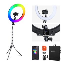 NEEWER 18" RGB LED Ring Light Controllo APP con Supporto e Telefono, 42W Dimmerabile 2500K-10000K GM±50 Bi Color CRI97+/TLCI98+ 360° Full Color 18 Scene per Selfie Makeup TikTok Vlog, RGB18 II