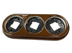 Cornice tripla superficie caffè: un design elegante e versatile che esalta i tuoi spazi. Ideale per esporre foto, arte o ricordi, aggiunge un tocco unico e sofisticato alla tua casa.