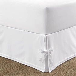 Laura Ashley Home Cache-sommier noué aux Angles, décoration de Chambre, résistant aux Plis et à la décoloration (Blanc, lit Queen Size)