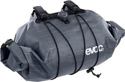 EVOC HANDLEBAR PACK BOA WP 9, borsa da manubrio (apertura della borsa, sistema BOA, logo riflettente, volume: 9 l, peso: 350 g, dimensioni: 20 x 35 x 20 cm), grigio carbonio
