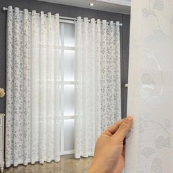 BYSURE Lot de 2 Rideaux Jacquard Semi-Transparents avec Motif Feuille de Ginkgo Romantique - Rideaux décoratifs à œillets pour Chambre à Coucher et Salon - 140 x 215 cm - Blanc