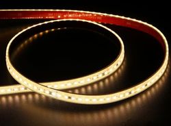 Glowster Striscia LED flessibile professionale IP68 per esterni. 16 W/m e 6500 K, 12 mm di larghezza e 120 LED/m. Venduta al metro, ideale per tutti i tipi di progetti di illuminazione.