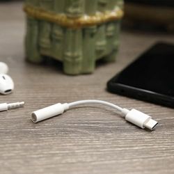 Cable Adaptador Tipo-C a AUX para Smartphones, Permite conectar Dispositivos de Audio y Disfrutar de música