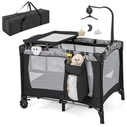 COSTWAY Lit d'appoint Pliable 3 en 1 avec Matelas, Jouet Suspendu, boîte à Musique, Table à Langer et Sac de Transport, lit bébé à 2 Niveaux avec roulettes, pour bébé jusqu'à 36 Mois (Gris)