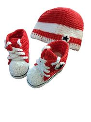 set neonato-scarpe e cappellino rosso -uncinetto